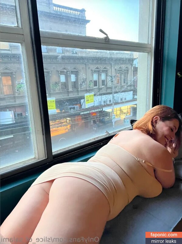 Bel Larcombe / Slice_of_salami_, Bel Larcombe slice_of_salami_, bel_larcombe_ Nøgen Læk OnlyFans Foto #98