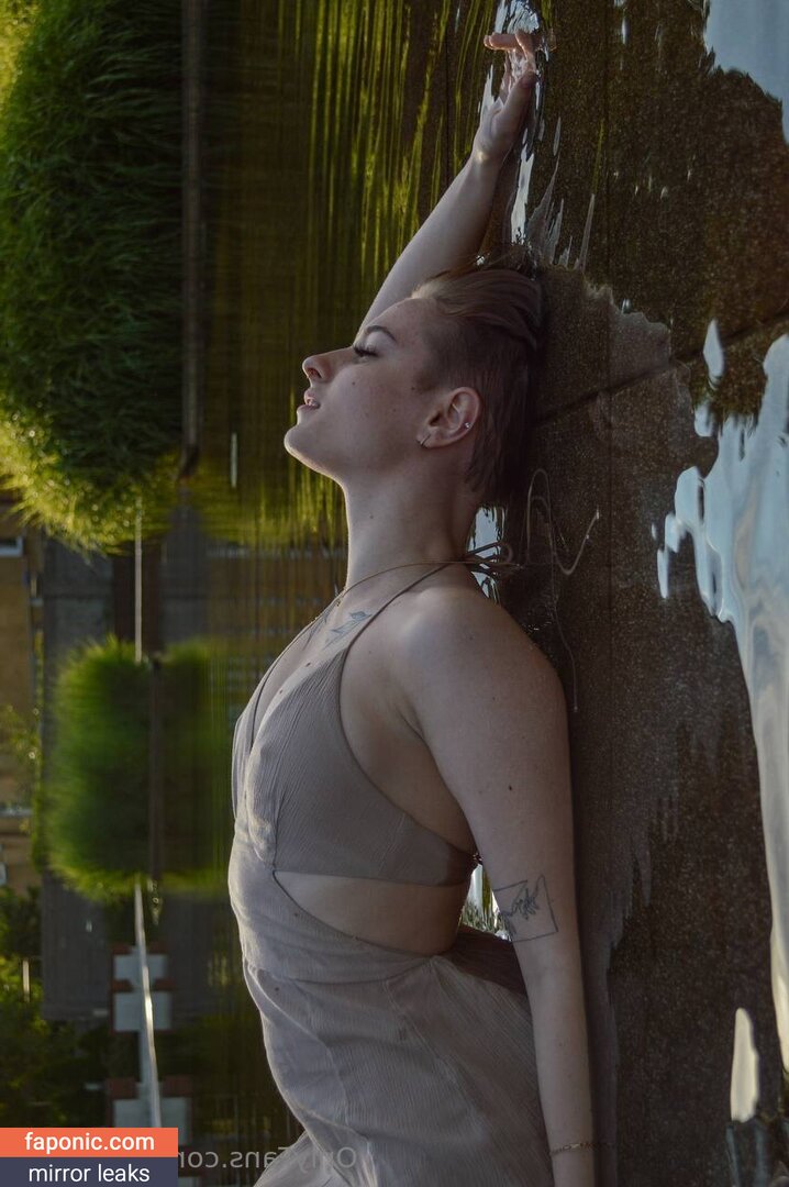 Emmy_vv, emmy.v.v, luna_mul Nøgen Læk OnlyFans Foto #1