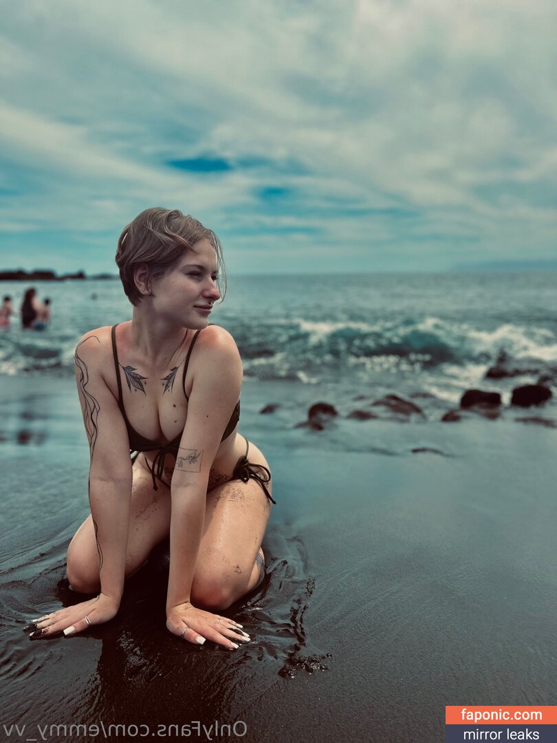 Emmy_vv, emmy.v.v, luna_mul Nøgen Læk OnlyFans Foto #9