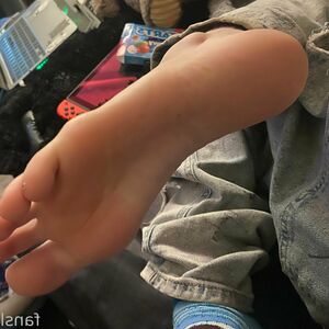 Feetiecutie