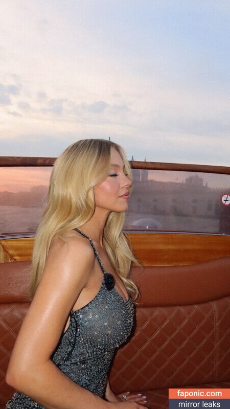 Sydney Sweeney, gal_gadot, https:, sydney_sweeney Nøgen Læk OnlyFans Foto #388