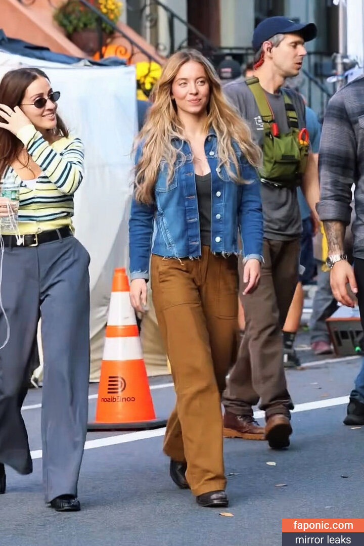 Sydney Sweeney, gal_gadot, https:, sydney_sweeney Nøgen Læk OnlyFans Foto #523