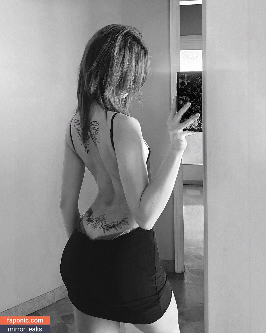 Lucrelisa Nøgen Læk Patreon Foto #5