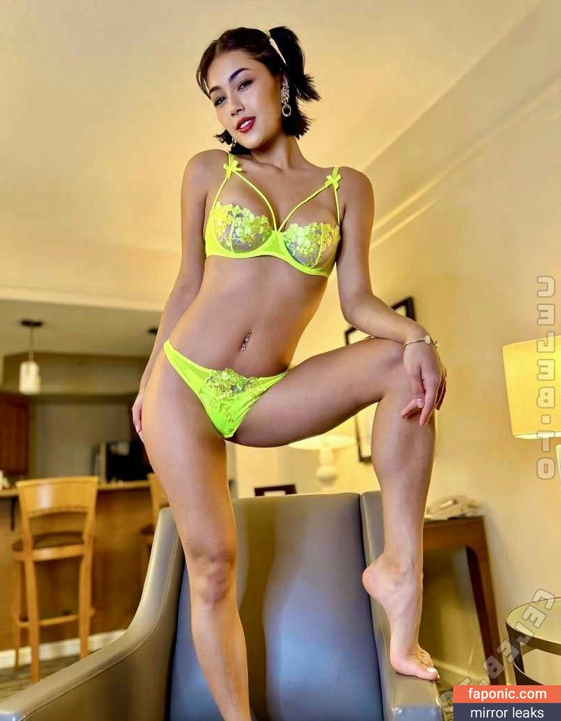 Kylin Milan, kylinmilan, mira_moony Nøgen Læk OnlyFans Foto #47