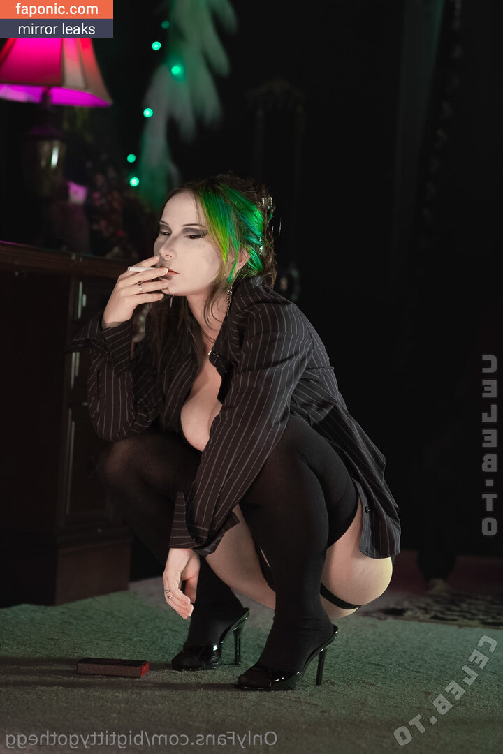 Bigtittygothegg, goth.egg, goth__egg, https: Nøgen Læk OnlyFans Foto #82