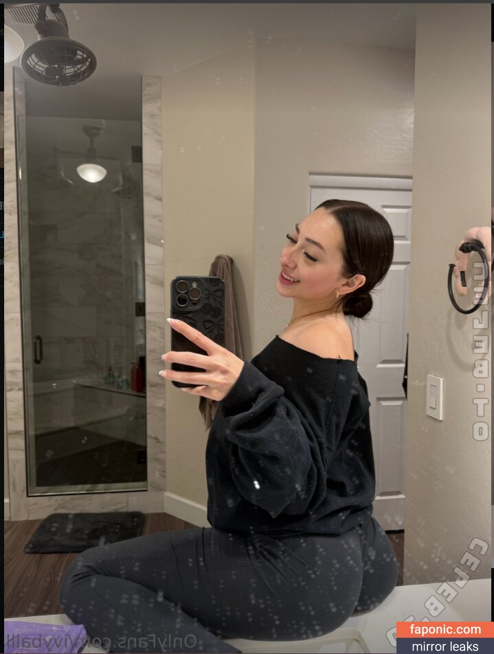 https:, ivyballl, real_ivyball Nøgen Læk OnlyFans Foto #4