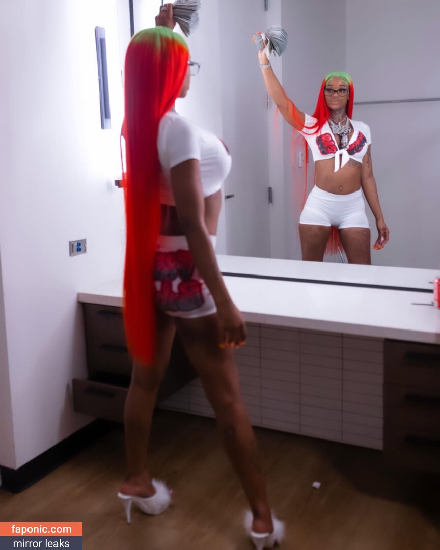 Sexxy Red, sexyred_mc, sexyyred Nøgen Læk OnlyFans Foto #35