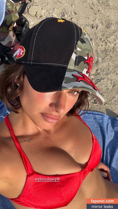 Yesjulz, https:, yesjulztv Nøgen Læk OnlyFans Foto #193