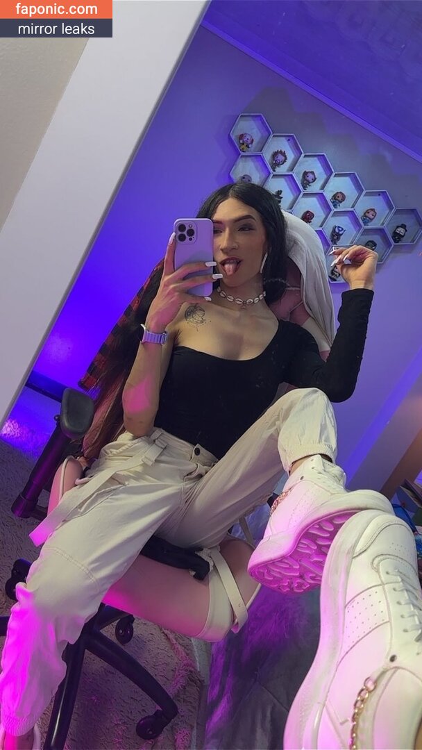 Kyllie Fox, _KylieFox_, https:, kyliefoxxy, kylliefox, kylliefox_ Nøgen Læk OnlyFans Foto #17