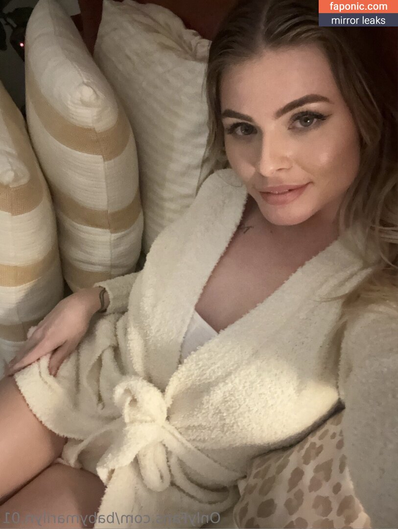 Marilyn, itsmrs.lyn_, spilled_milk, spilledmlkk Nøgen Læk OnlyFans Foto #4