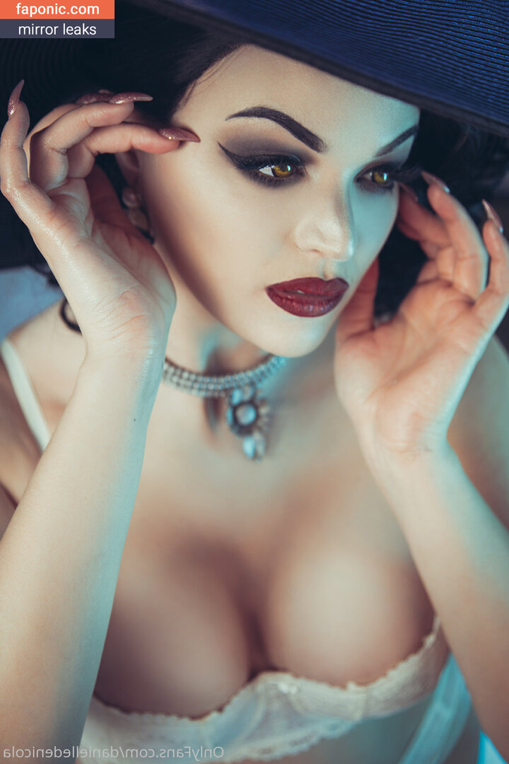 Danielle Denicola, danielledenicola, danielledenicolaofficial, danielledenicolavip, daniellednicola, https: Nøgen Læk OnlyFans/Patreon Foto #60