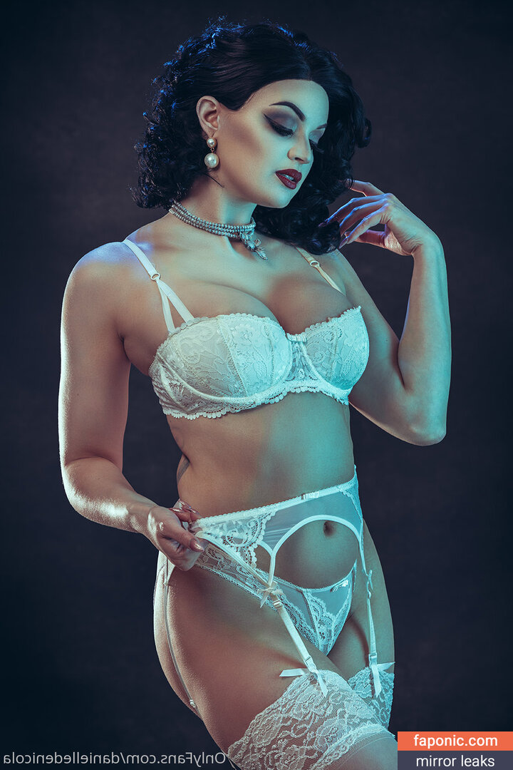 Danielle Denicola, danielledenicola, danielledenicolaofficial, danielledenicolavip, daniellednicola, https: Nøgen Læk OnlyFans/Patreon Foto #69