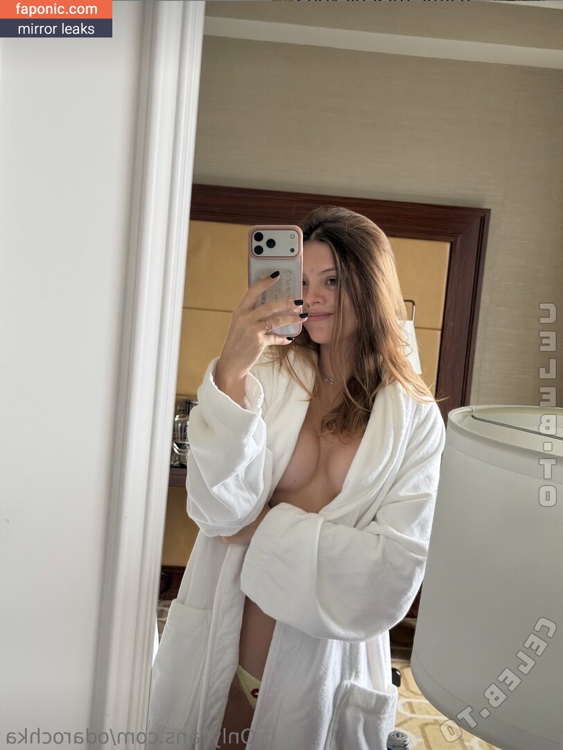 Darya Komarova, odarka_komarova, odarkakom, odarochka Nøgen Læk OnlyFans Foto #1