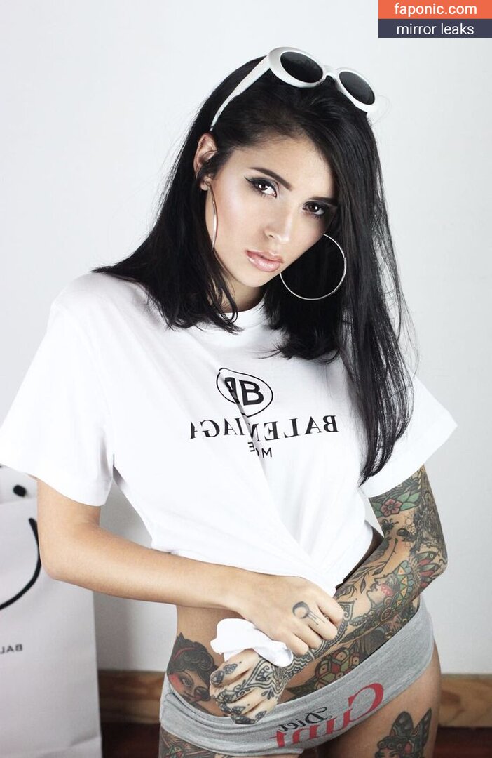 Coralinne Simp Chat, Petitemarie, Sara Calixto, https:, saracalixto, saracalixtocr Nøgen Læk OnlyFans Foto #190