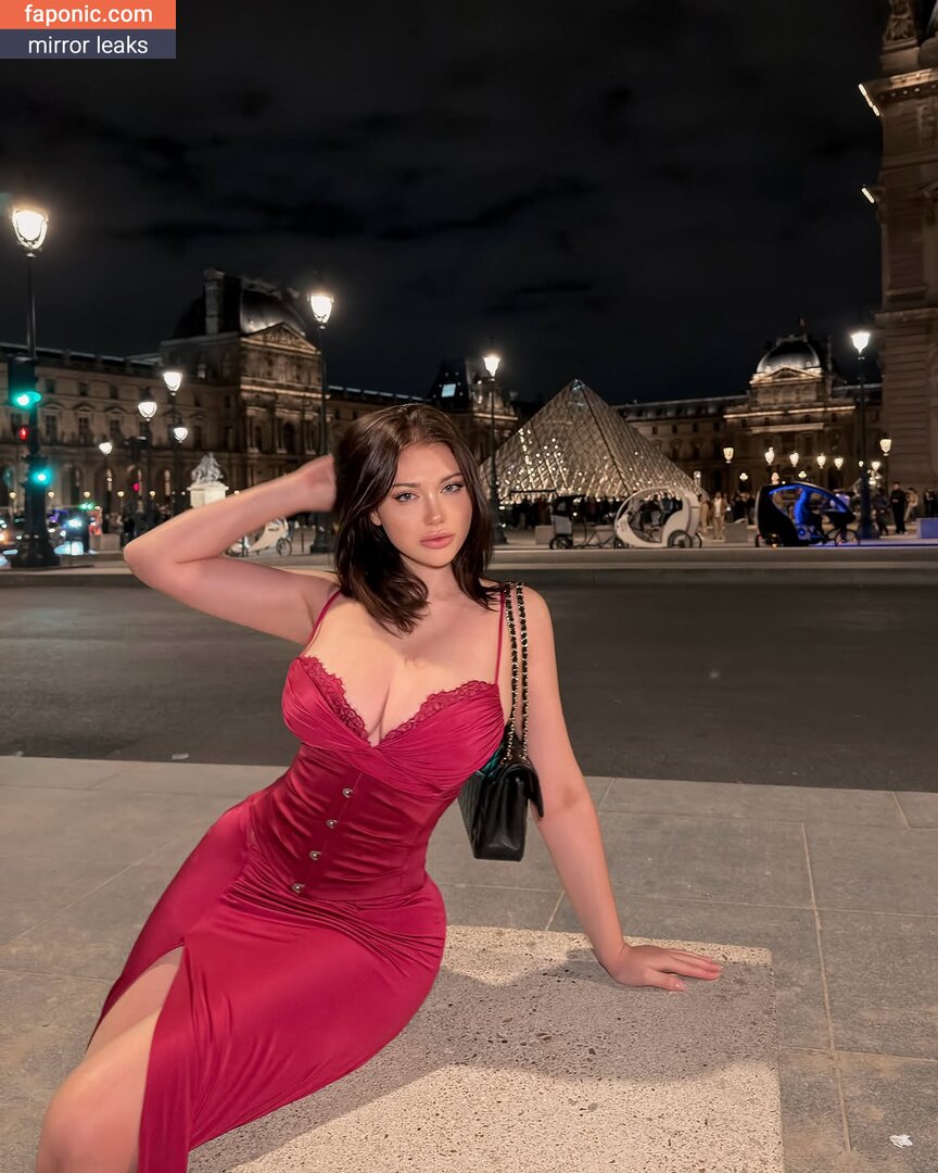 andreeamaresof, andreeamaresof_fanpage2022, blackwidof Nøgen Læk OnlyFans Foto #4