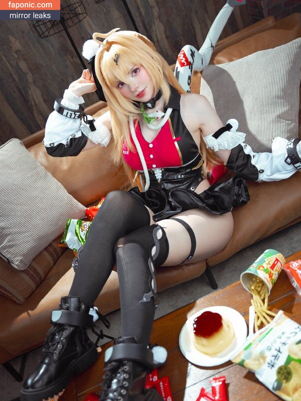PeachMilky, PeachMilky_, peachmilkycosplay, peachmilkytea Nøgen Læk OnlyFans/Patreon Foto #312