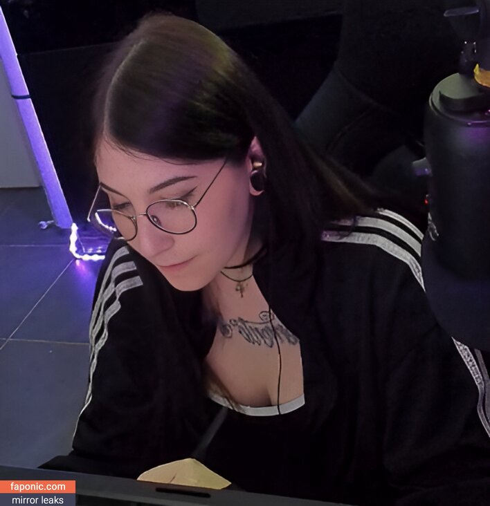 Rael, Saruei, Saruei_ Nøgen Læk OnlyFans/Patreon Foto #9