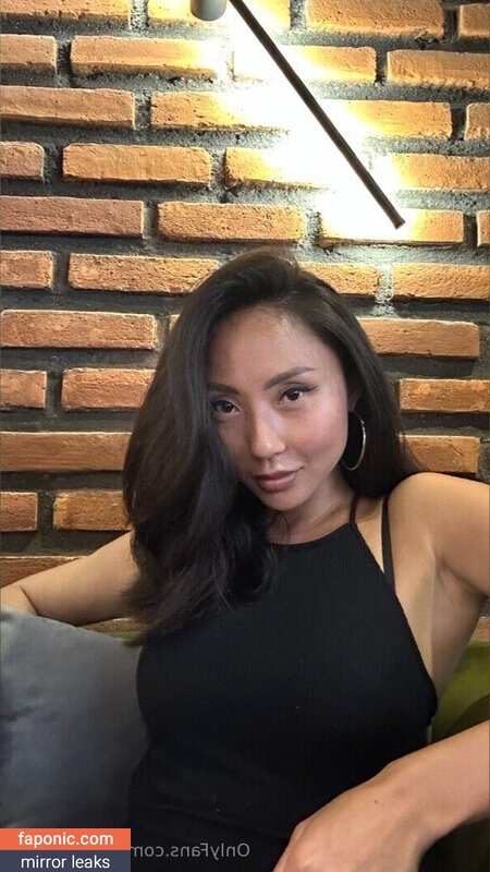 suelina, suelinaa Nøgen Læk OnlyFans Foto #3
