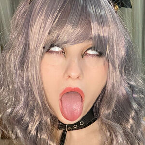 Goth.anime.girlfriend