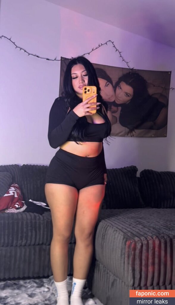 aaliyahhcuhh, aaliyahhofficial, aaliyahluvss Nøgen Læk  Foto #5