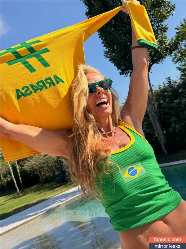 Adriane Galisteu, galisteuoficial Nøgen Læk  Foto #332