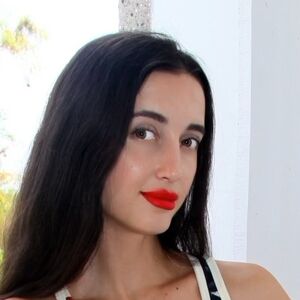 Anna Dark