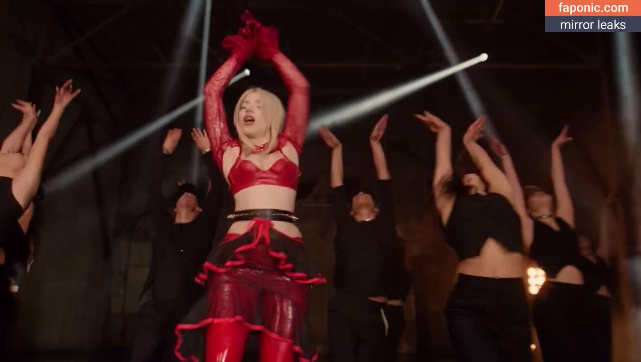Ava Max