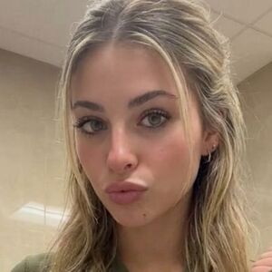 freya.robertss