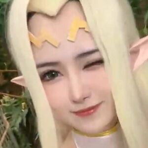 Goddess_sleepy