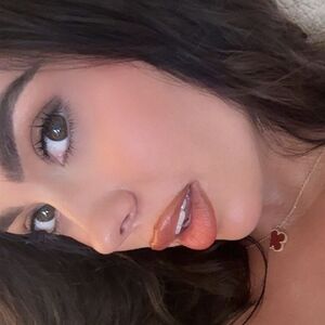 hollyrhodez