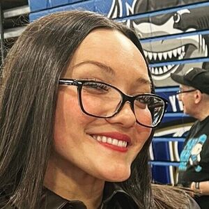 Izzy Moreno / ItsIzzyMania