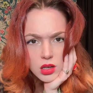 Jennifer Stone
