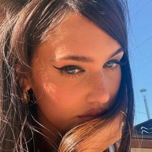 Sienna Spiro