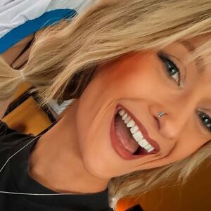 WheezyBlonde